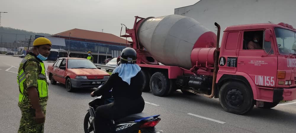 NASIB BAIK ADA ABANG RELA