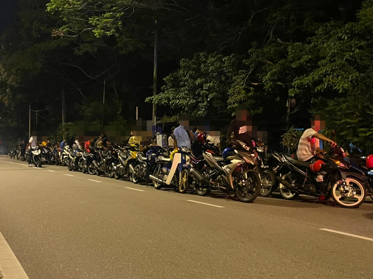 13 penunggang motosikal termasuk 2 positif dadah ditahan dalam Op Samseng Jalanan