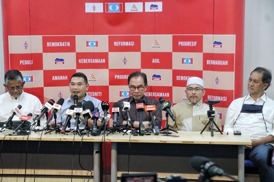 PRU15: Anak Nik Aziz, bekas KSU bertanding di Perak