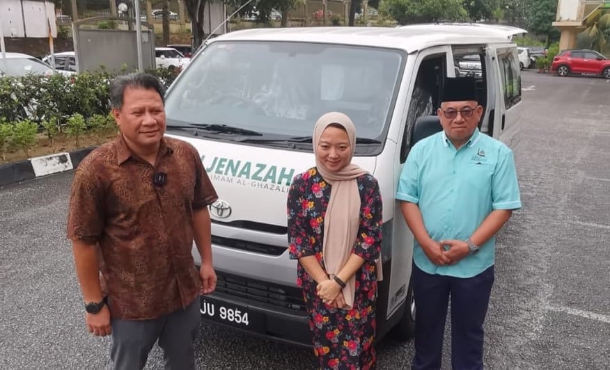 Hannah Yeoh salur RM29,000 bantu beli van jenazah