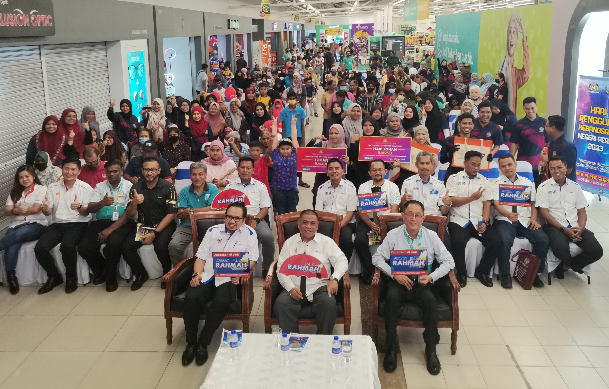Perak anjur Bazar Ramadan Rahmah (BRR) pertama di People's Park Ipoh