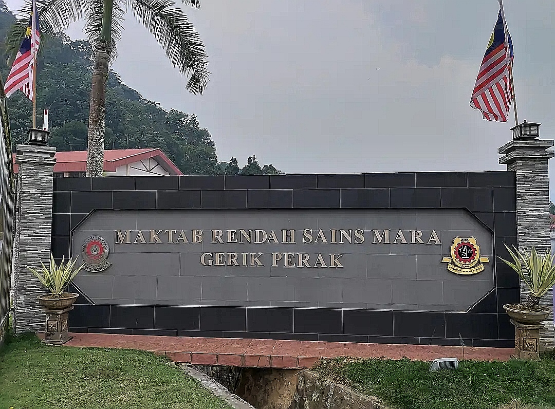 Ayam masak merah dipercayai punca 60 pelajar MRSM Gerik keracunan makanan