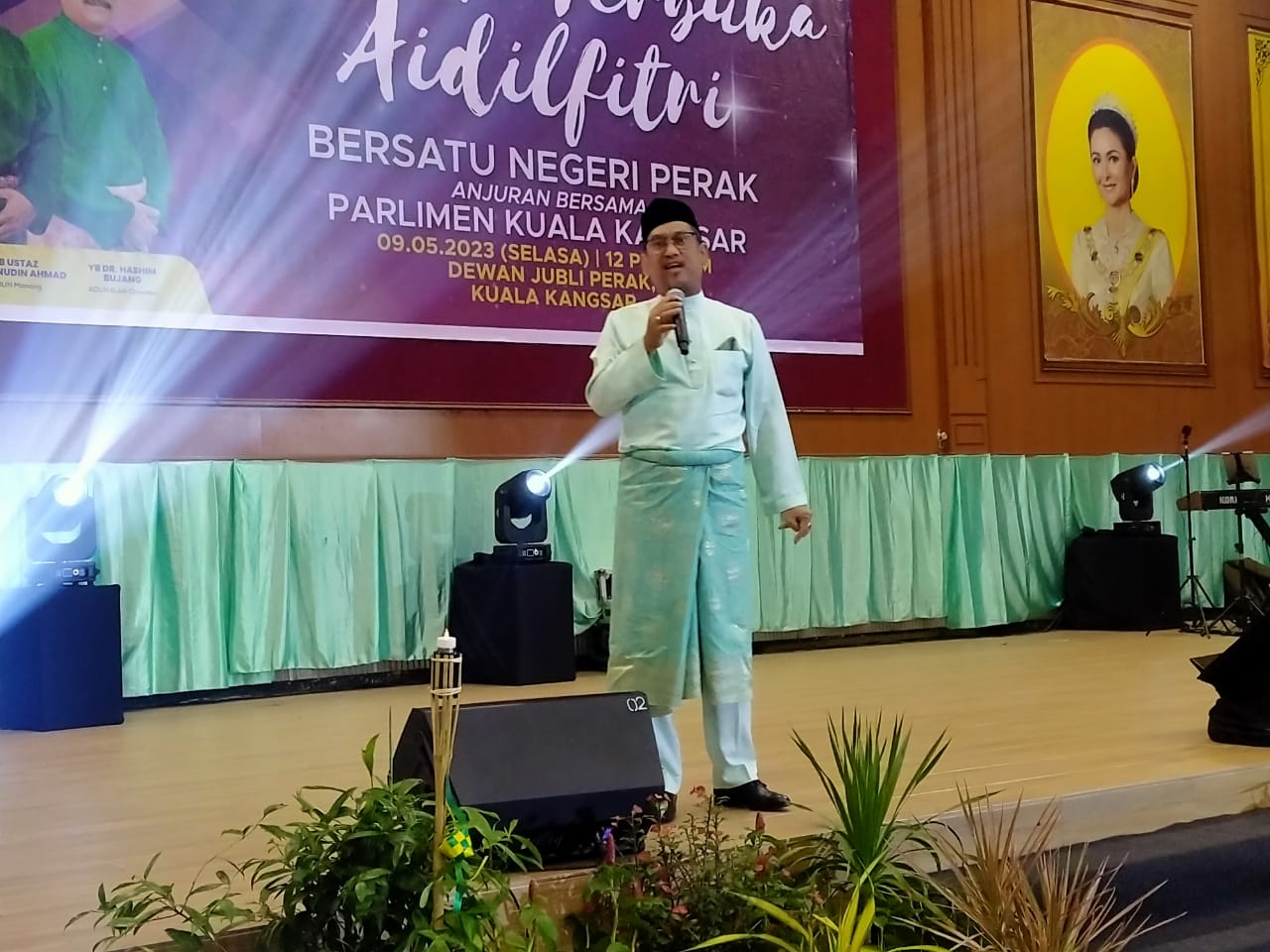 Anwar harus sahut cabaran Tun M isytihar harta - Ahmad Faizal