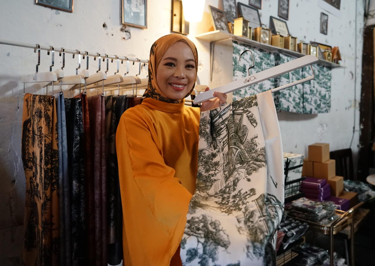 Koleksi edisi terhad The Malaysia dUCk & dUCk Cafe @ Pekan Lama Ipoh dibuka sempena Bulan Kebangsaan