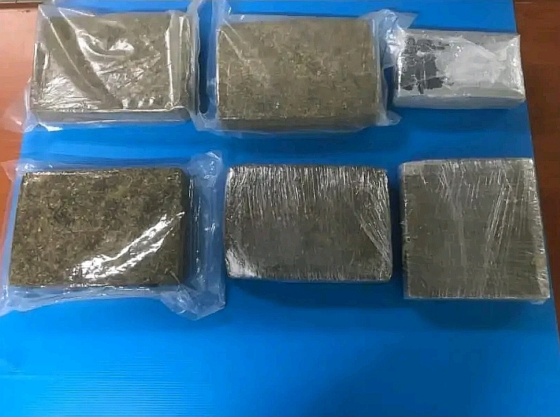 Polis tahan 4 lelaki, rampas ganja, pil wy, methamphetamine di Tanjung Piandang