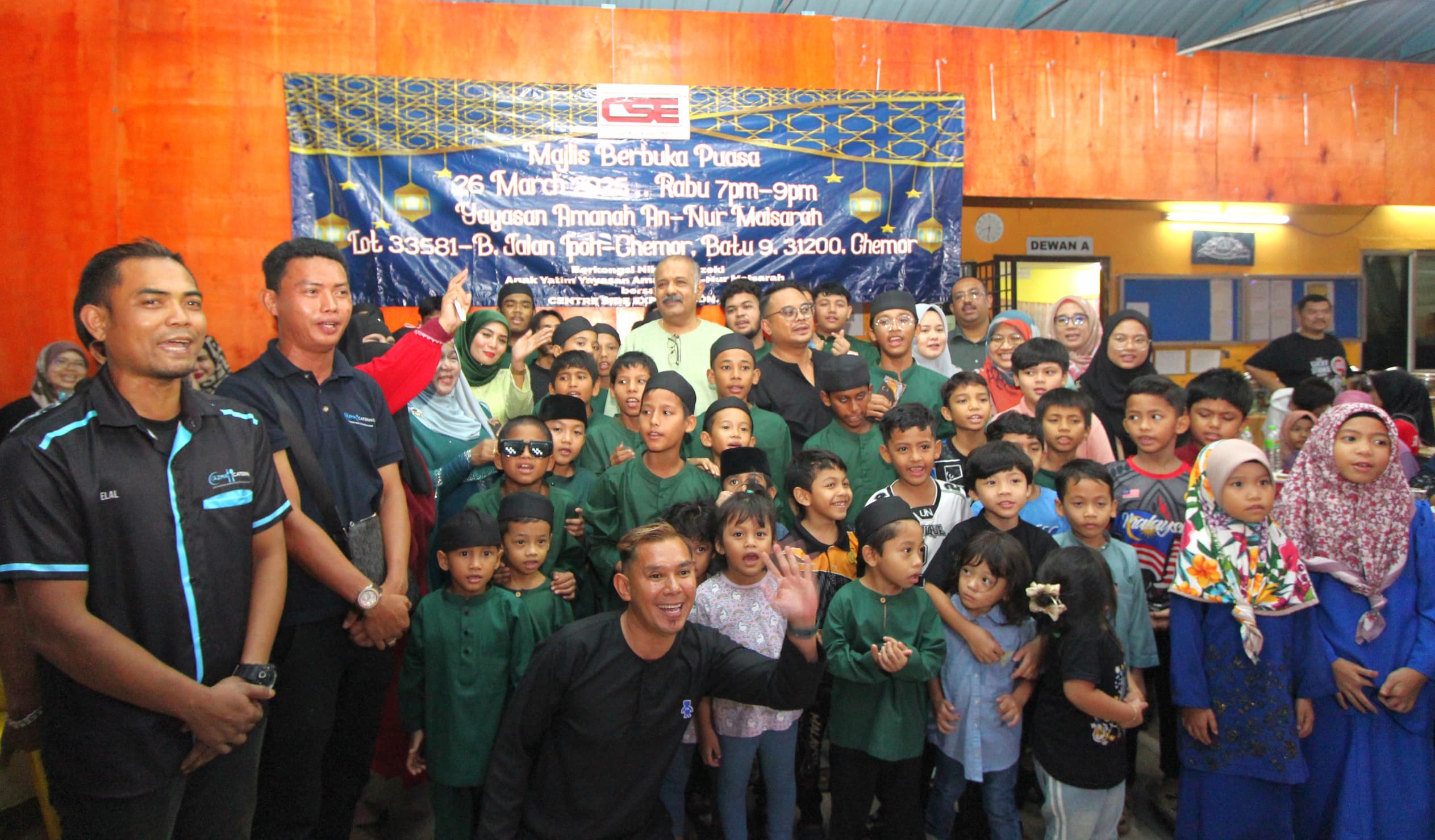 CSE SUMBANG DUIT RAYA KEPADA ANAK-ANAK YATIM