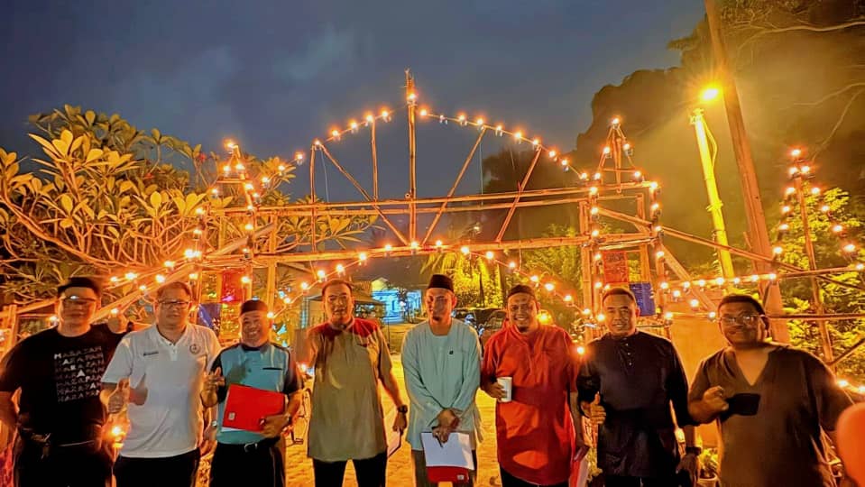 PERTANDINGAN PELITA PANJUT KAMPUNG KEPAYANG KEMBALIKAN NOSTALGIA