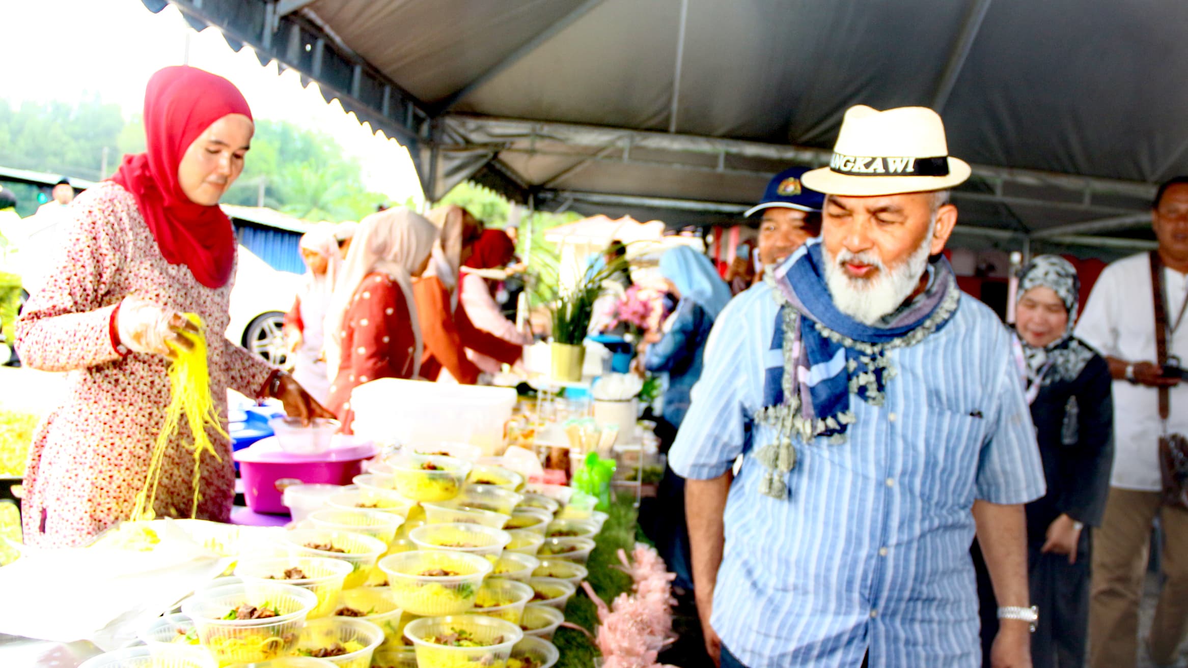 JAMUAN RAYA SUB KAMPUNG MENTERI BERSAMA PARLIMEN BUKIT GANTANG MERIAH